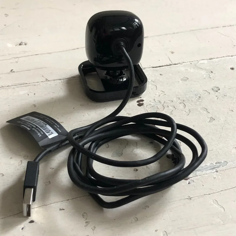Microsoft LifeCam VX-800 Adjustable Webcam + Microphone